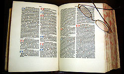 تدوین کتاب وقف‌نامه‌های مخطوطات کتابخانه‌های قم